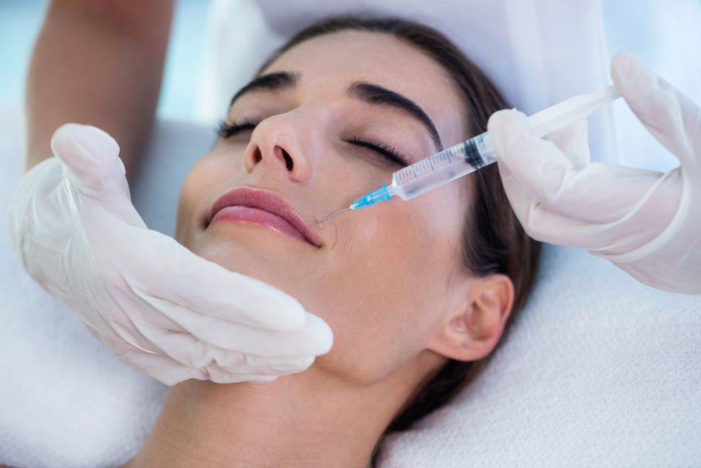 Voir Injections d'acide hyaluronique à Paris