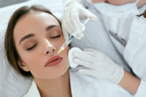 Voir Toxine botulique, acide hyaluronique, quelle différence ?